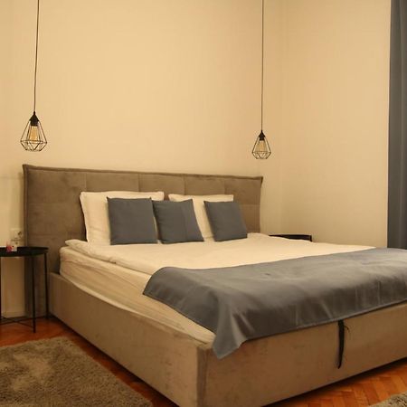Ferienwohnung Natalie'S Royal M Belgrad Exterior foto