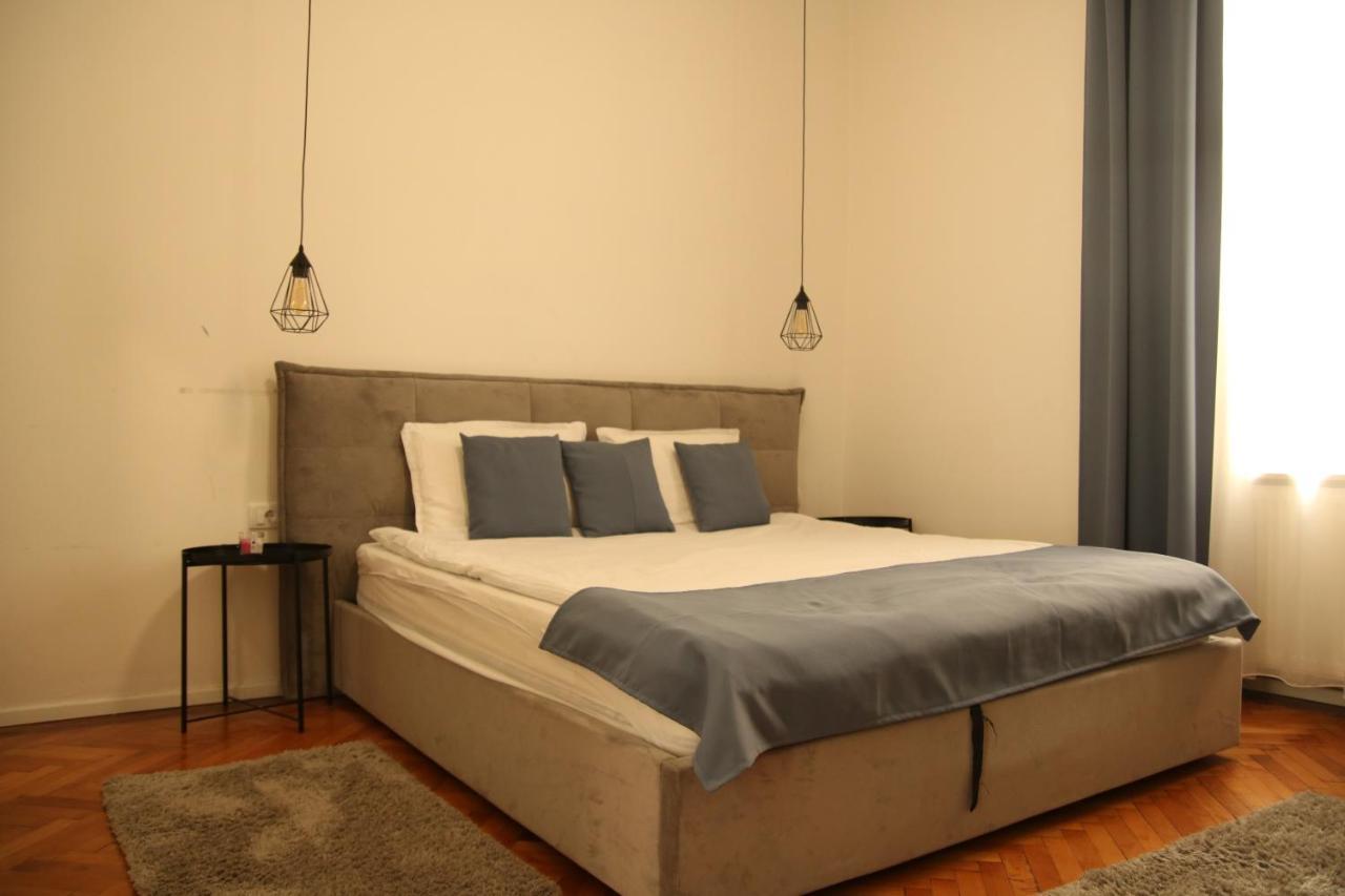 Ferienwohnung Natalie'S Royal M Belgrad Exterior foto